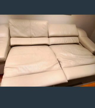 Sofá de Piel Beige
