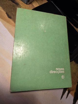 Livro Feitiçaria seguido de Os Ovos Fatídicos