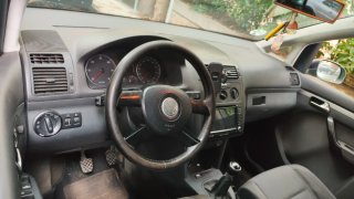 Volkswagen Touran 2004
