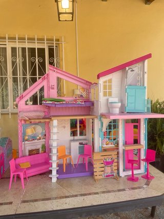 Casa de muñecas Barbie plegable