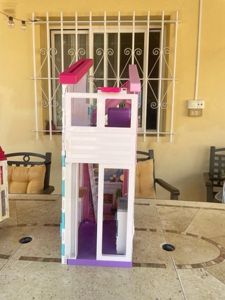 Casa de muñecas Barbie plegable