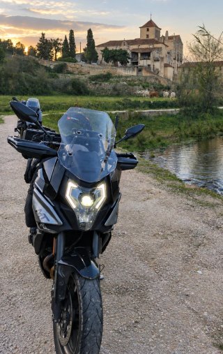 CF Moto 700MT (A2)
