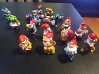 Lote 40 Figuras Kinder Sorpresa 90s