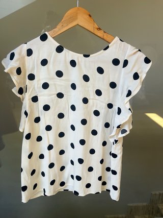 Blusa lunares Stradivarius