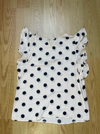 Blusa lunares Stradivarius