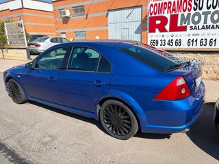 Ford Mondeo ST 220