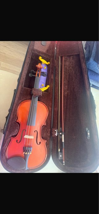 Violín E. Kreutzer 1/4 con estuche y arco