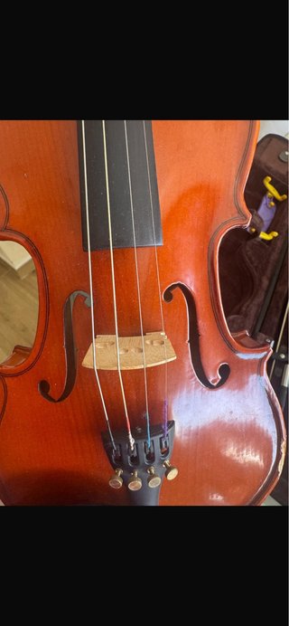 Violín E. Kreutzer 1/4 con estuche y arco
