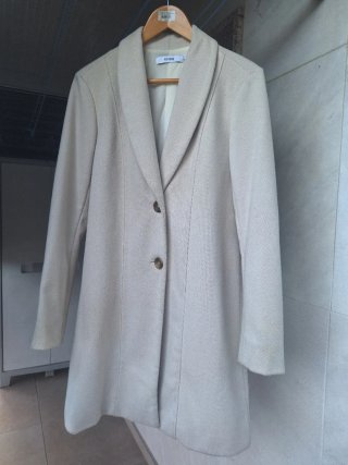 Abrigo elegante beige JUSTFAB