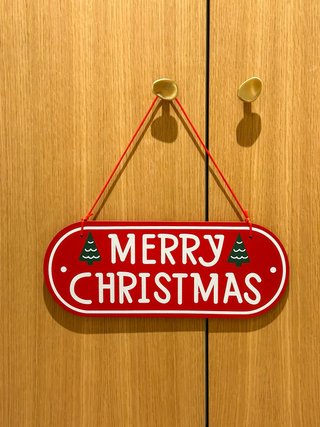 Placa sinalização de pendurar Merry Christmas.