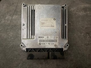 Centralita BMW E60 530d Bosch DDE 7 793 210