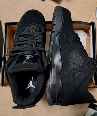 Jordan Retro 4 Black Cat
