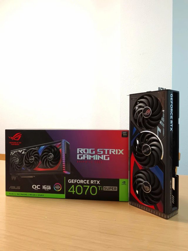 RTX 4070 TI SUPER OC ASUS ROG STRIX