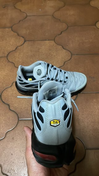 Nike Air Max Plus TN Gris Naranja