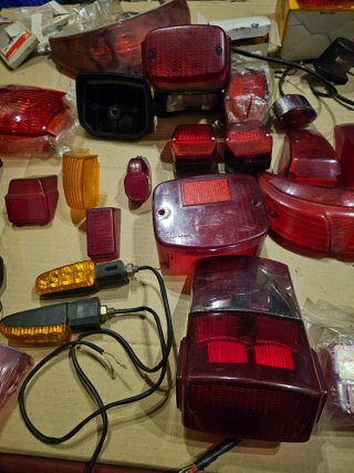 Faro delantero moto