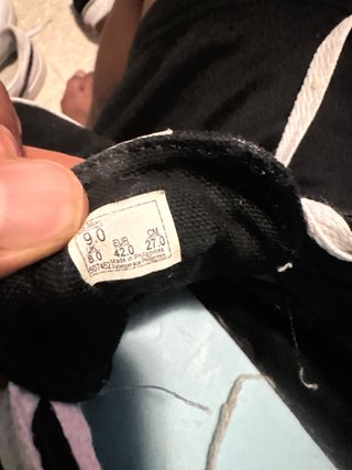 Zapatillas Vans Negras y Blancas
