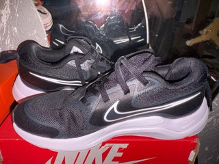 Deportivas Nike Negras
