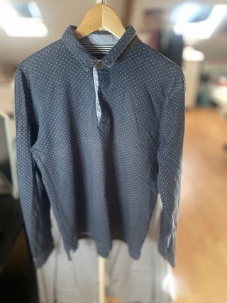 Polo Massimo Dutti azul con puntos blancos