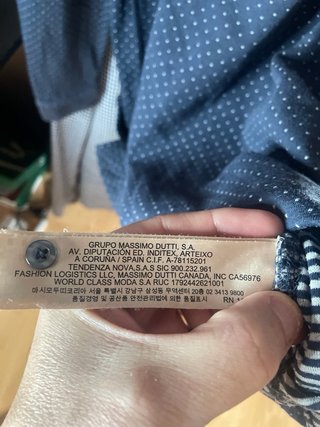 Polo Massimo Dutti azul con puntos blancos