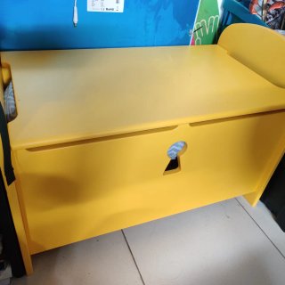 Asiento y baúl de almacenamiento
