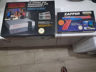 Nintendo 8 bits + Pistola Zapper y Duck Hunter