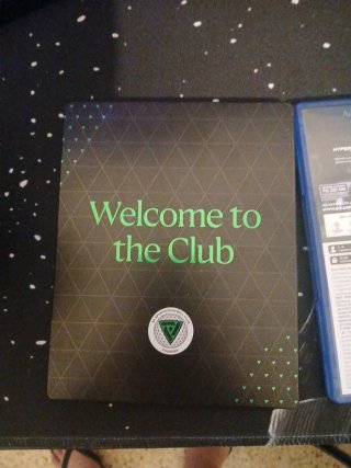 EA Sports FC 24 PS5 + Caja Metálica/Steelbook