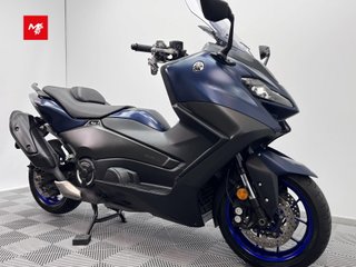 YAMAHA TMAX 2022 14380 kms.