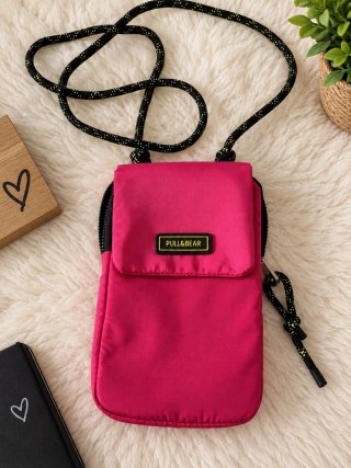 Bolsito móvil rosa Pull&Bear