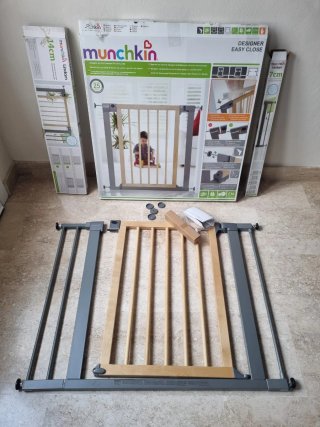 Barrera seguridad Munchkin Designer Easy Close