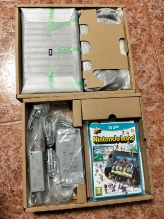 Nintendo Wii U Premium Pack 32GB Negra