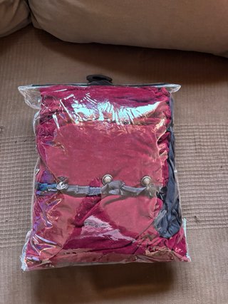 Costume gotico in velluto rosso e nero