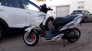 Yamaha Jog RR Scooter Blanco