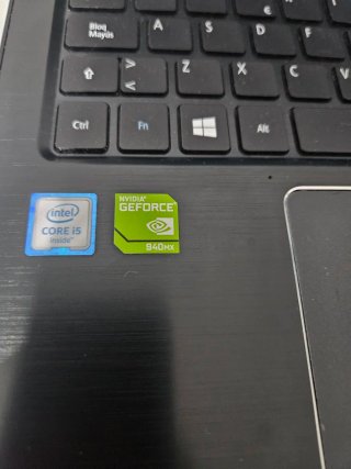 Ordenador portátil Acer negro