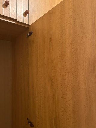 Armario puente de madera para dormitorio