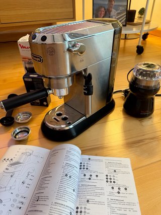 Cafetera DeLonghi Dedica Style EC685