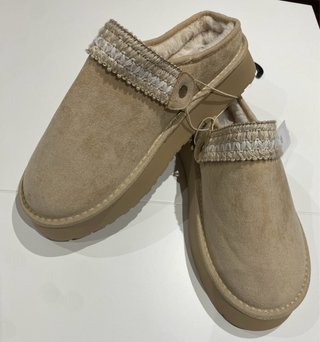 Zuecos Primark Beige T40 Forrados