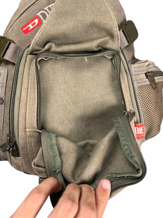 Bandolera Diesel Tactica Y2K Lona Caqui Mochila
