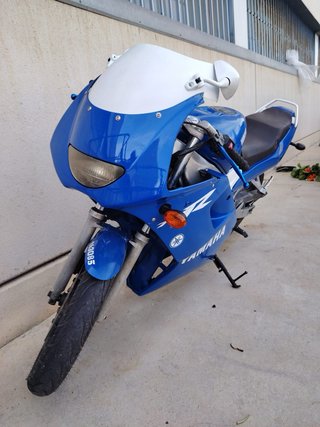 Yamaha TZR Azul y Blanca