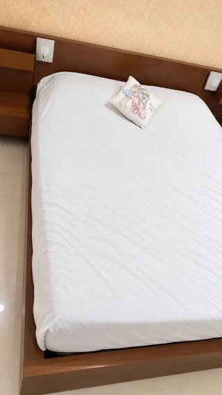 URGE POR MUDANZA  Cama matrimonio 160x190 con 2 me