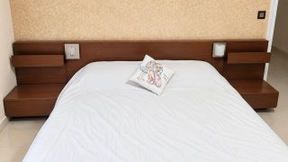 URGE POR MUDANZA  Cama matrimonio 160x190 con 2 me