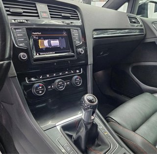 Golf GTI 2.0 TSI 220 CV | Cuero | Bi-Xenon | Park