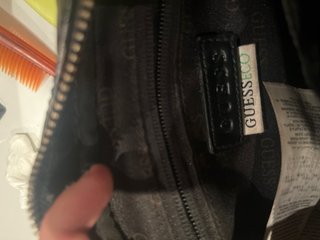 Bandolera Guess Marrón y Negra