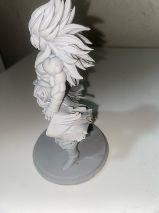 Figura Resina Goku SSJ4