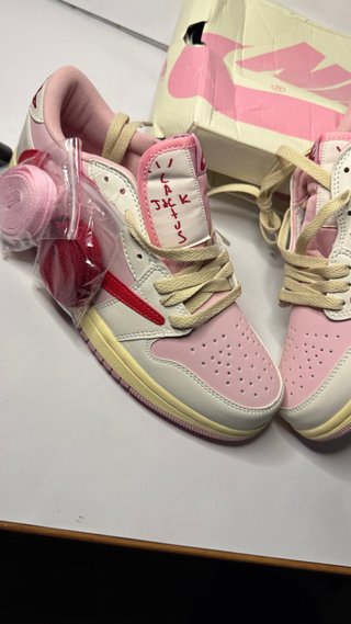 Zapatillas Jordan Talla 40 Rosa y Rojo