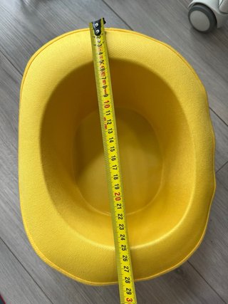 Sombrero di paglia dorato brillante