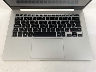 pc portatil samsung book go