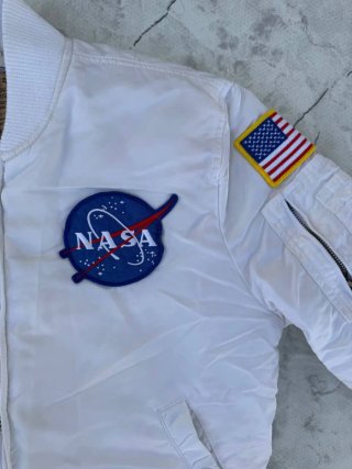Chaqueta Bomber Alpha Industries NASA Blanca
