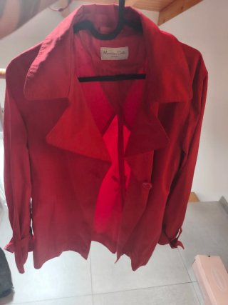 Gabardina Massimo Dutti Roja Talla M