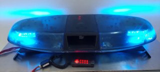 Puente de luces LED azul