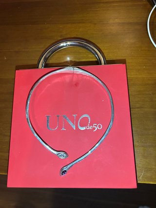 Gargantilla UNOde50 Plata y Lila